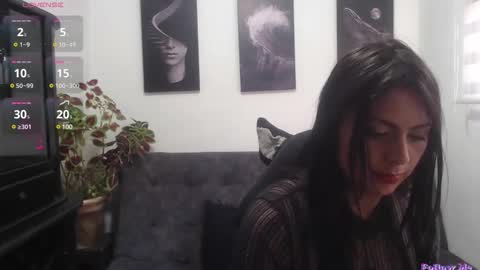 HELENA  online show from 09-12-25, 11:10