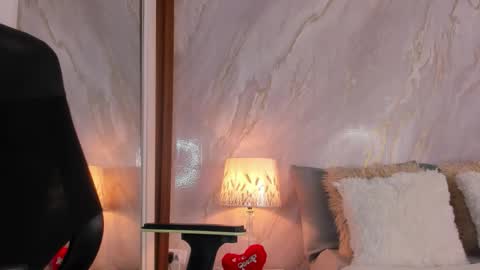 Helena Santos  online show from 03-06-26, 11:17