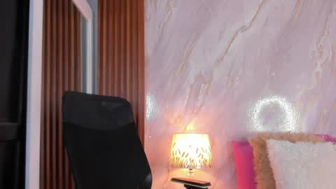 Helena Santos  online show from 04-08-26, 11:21