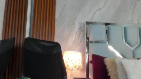 Helena Santos  online show from 07-17-26, 10:44