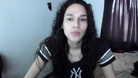 Snapshot of helena_spellman chatting on 10-10-25, 09:03 helena_spellman online show from 10-10-25, 09:03