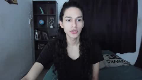 Snapshot of helena_spellman chatting on 05-25-26, 12:05 helena_spellman online show from 05-25-26, 12:05