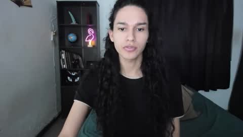 Snapshot of helena_spellman chatting on 05-30-26, 08:55 helena_spellman online show from 05-30-26, 08:55