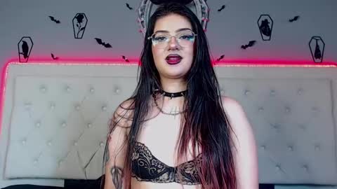 Snapshot of helenamorningstar chatting on 02-20-25, 07:45 helenamorningstar online show from 02-20-25, 07:45