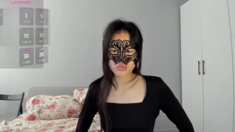 Hi I am Helen online show from 05-25-26, 02:06