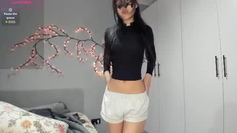 Hi I am Helen online show from 07-21-26, 02:14