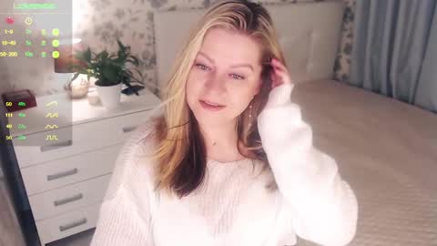 Helena Bonham online show from 12-23-24, 03:40