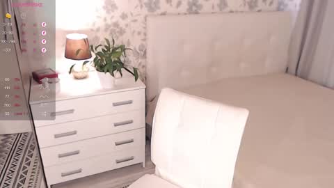 Helena Bonham online show from 10-22-25, 10:59