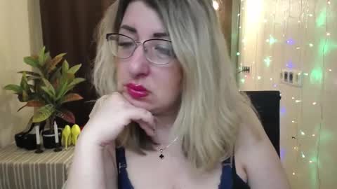 helenenigma online show from 02-05-25, 10:55