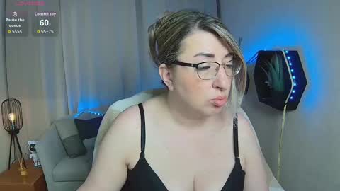 helenenigma online show from 04-30-26, 08:57