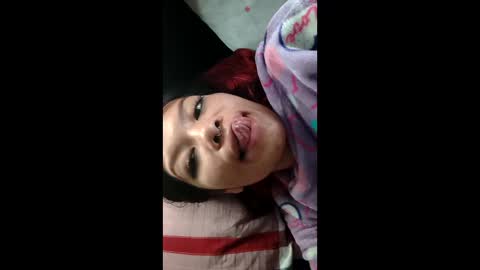 Snapshot of helenoliveira76340912 chatting on 03-15-26, 07:14 helenoliveira76340912 online show from 03-15-26, 07:14