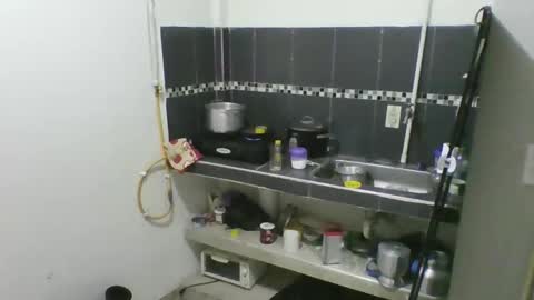 Snapshot of helenoliveira76340912 chatting on 04-14-26, 01:33 helenoliveira76340912 online show from 04-14-26, 01:33