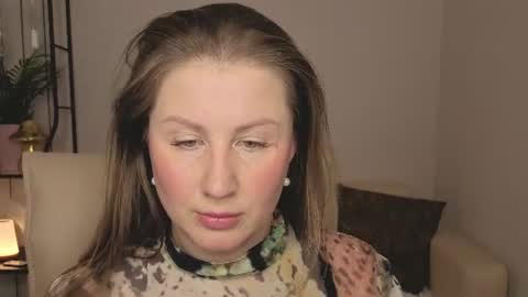 Snapshot of helens_lov chatting on 06-14-26, 01:58 Helen online show from 06-14-26, 01:58