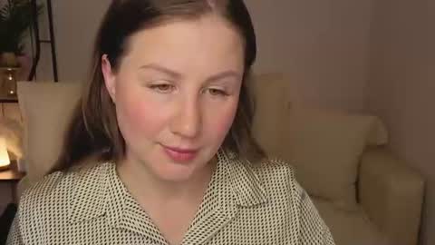 Snapshot of helens_lov chatting on 07-07-26, 02:25 Helen online show from 07-07-26, 02:25