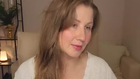 Snapshot of helens_lov chatting on 07-18-26, 01:32 Helen online show from 07-18-26, 01:32