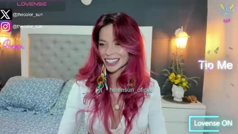 Snapshot of helensun_oficial chatting on 05-22-26, 02:08 Helen online show from 05-22-26, 02:08