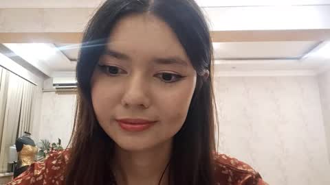 Snapshot of helgakraszewski chatting on 10-22-25, 06:07 Alice online show from 10-22-25, 06:07