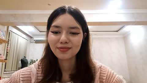 Snapshot of helgakraszewski chatting on 11-10-25, 03:11 Alice online show from 11-10-25, 03:11