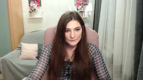 Snapshot of helgamun chatting on 10-21-25, 10:05 helgamun online show from 10-21-25, 10:05