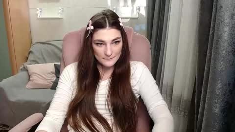 Snapshot of helgamun chatting on 11-23-25, 11:10 helgamun online show from 11-23-25, 11:10