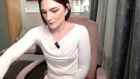 Snapshot of helgamun chatting on 11-28-25, 07:22 helgamun online show from 11-28-25, 07:22