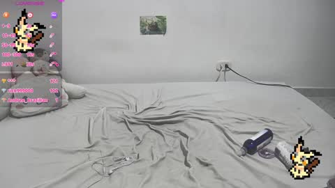 Helia Transfem and Amy online show from 01-22-25, 08:18