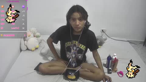 Helia Transfem and Amy online show from 01-24-25, 05:42