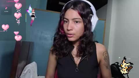 Helia Transfem and Amy online show from 10-15-25, 06:19