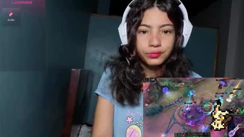 Helia Transfem and Amy online show from 11-17-25, 11:49