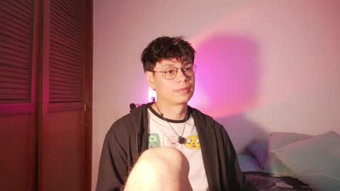 Snapshot of heliero chatting on 05-12-26, 01:36 Helio online show from 05-12-26, 01:36