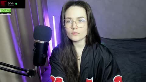 Red online show from 02-26-25, 06:11