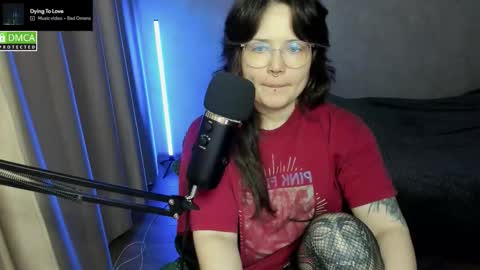 Red online show from 11-10-25, 06:18