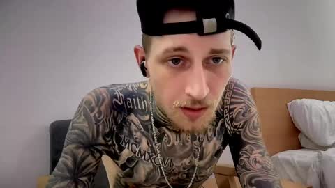 Snapshot of hellacozy chatting on 04-08-26, 01:05 hellacozy online show from 04-08-26, 01:05