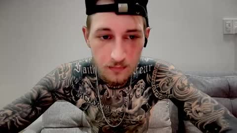 Snapshot of hellacozy chatting on 04-16-26, 02:23 hellacozy online show from 04-16-26, 02:23