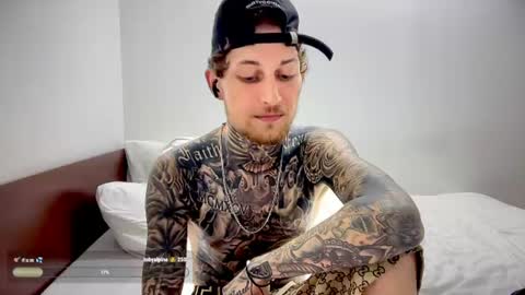 Snapshot of hellacozy chatting on 07-17-26, 01:12 hellacozy online show from 07-17-26, 01:12