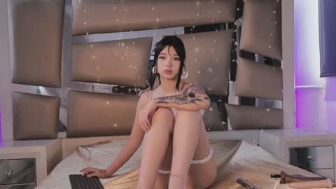 hellen__smith_ online show from 05-27-26, 02:03