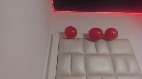 hellen__smith_ online show from 06-05-26, 05:03