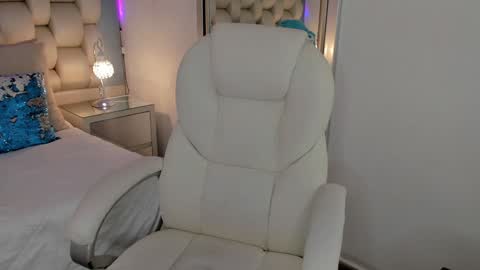 hellen_amazing online show from 12-21-24, 10:51