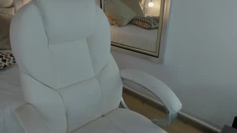 hellen_amazing online show from 03-01-25, 06:35