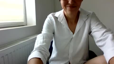 Snapshot of hellenella chatting on 11-06-25, 07:09 Hellen online show from 11-06-25, 07:09