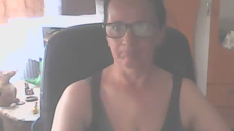 hellenmarie online show from 06-13-26, 10:24