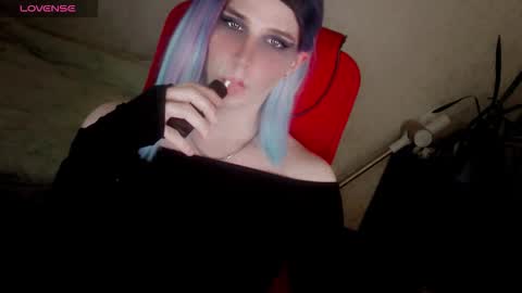 Helen Spellman online show from 11-22-25, 07:02