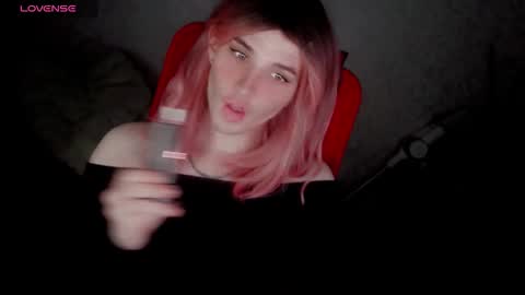 Helen Spellman online show from 11-28-25, 04:09