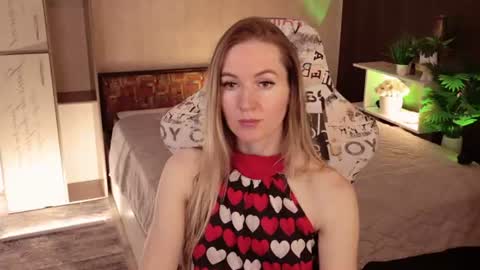 Snapshot of hello_lisha chatting on 07-01-26, 08:16 Alisia Monday to Friday from 10 am to 4 pm GMT 2 online show from 07-01-26, 08:16