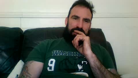 Snapshot of hellobunbunx0 chatting on 03-10-25, 05:18 hellobunbunx0 online show from 03-10-25, 05:18