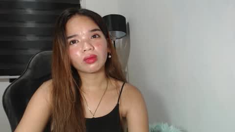 helloisme_richelyn online show from 11-10-25, 01:54