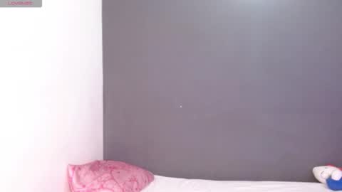 Snapshot of hellokitty_valery1 chatting on 10-27-25, 05:22 hellokitty_valery1 online show from 10-27-25, 05:22