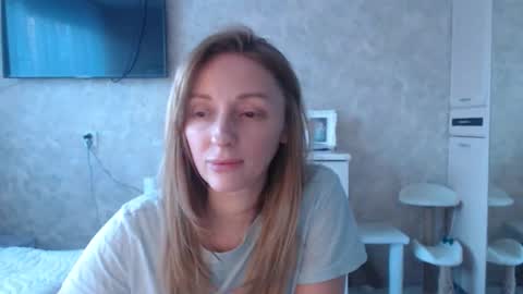 Snapshot of hellokittykaty chatting on 02-03-26, 06:40 Victory online show from 02-03-26, 06:40