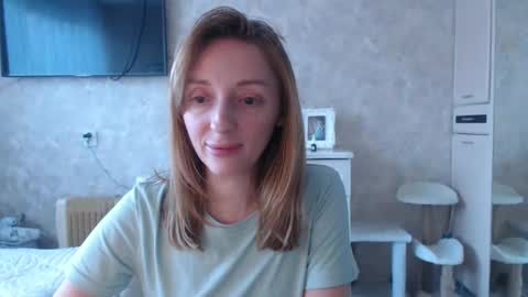 Snapshot of hellokittykaty chatting on 02-24-26, 06:33 Victory online show from 02-24-26, 06:33