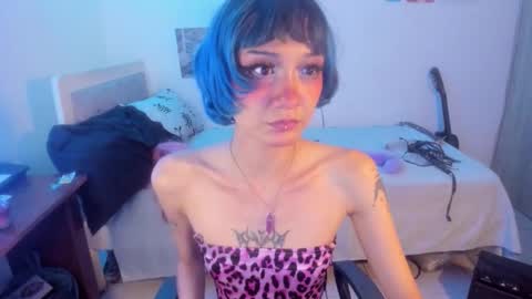 Raven and Momo online show from 11-23-25, 10:09